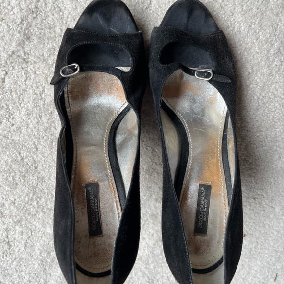 Dolce and Gabbana Black Suede Heels size 40 - Picture 2 of 11